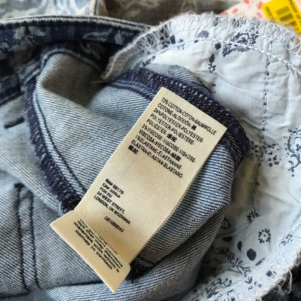 Free People Dream Lover Flare Printed Jeans NWT - Picture 9 of 9